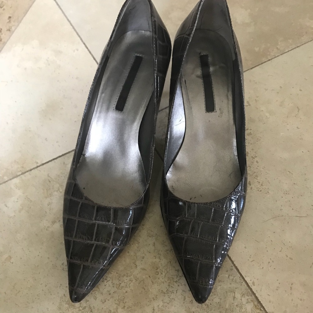 Bandolino crocodile pumps 9